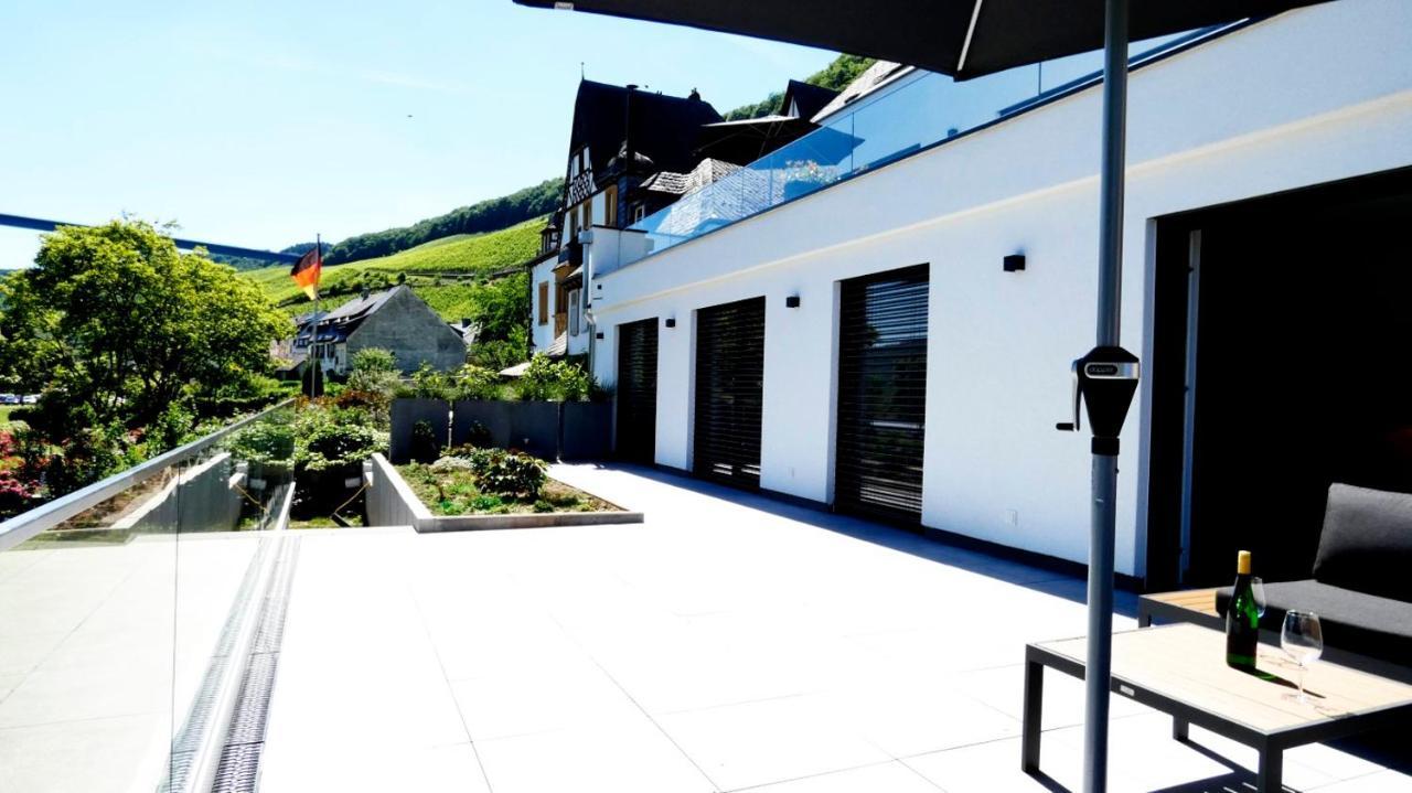 Moselufer Apartments Ürzig Buitenkant foto